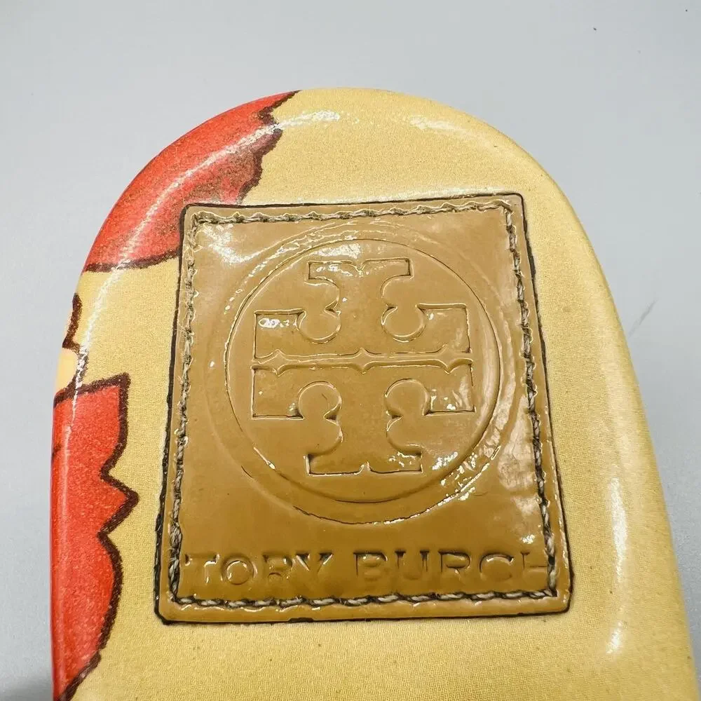 Tory Burch Sandals Womens 7.5 Tan Patent Leather Floral Thong Logo Flats